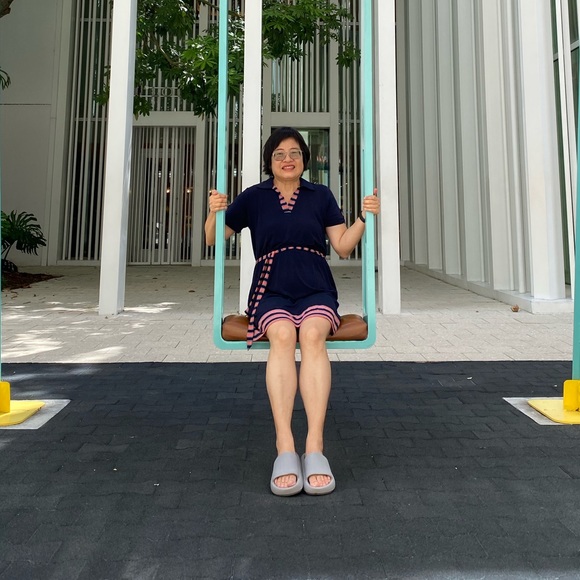 Meet your Posher, Christina - Picture 1 of 1